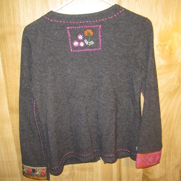 Sweater - Picture 2 of 4